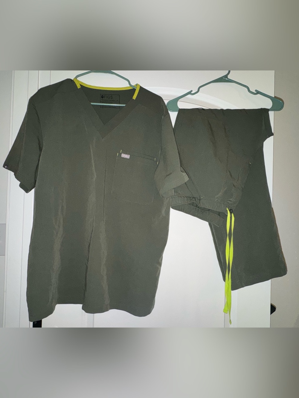 FIGS Men's Olive Scrub Set with Neon Yellow Trim